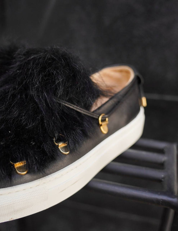 Zapatos de cuero negro con detalle de piel sintetica y suela de goma blanca de Swear