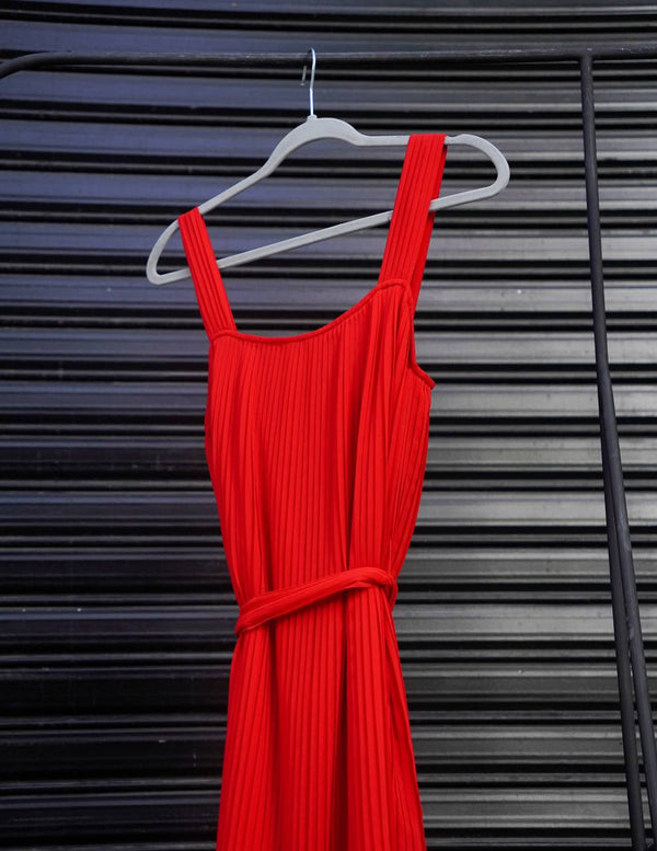 Vestido  de gasa plisada rojo